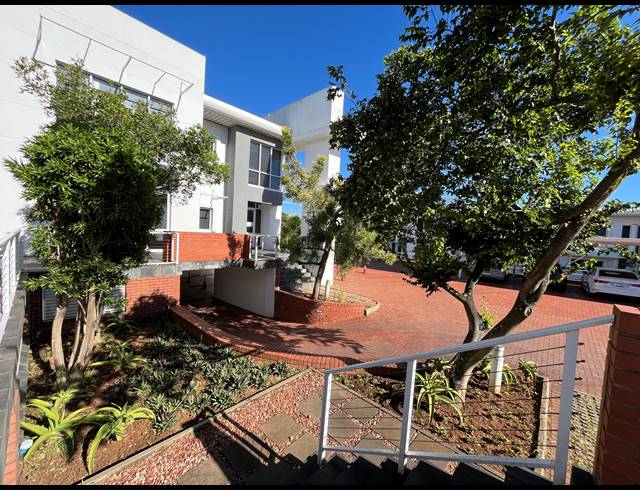 182M² OFFICE FOR SALE IN UMHLANGA RIDGE